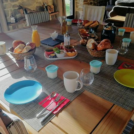 Les Longeres De Keridy Bed & Breakfast Brech ภายนอก รูปภาพ